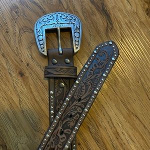ariat belt